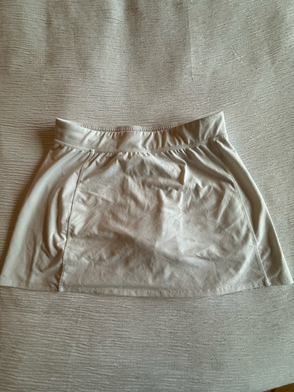 Aritzia TNA White Tennis Skort